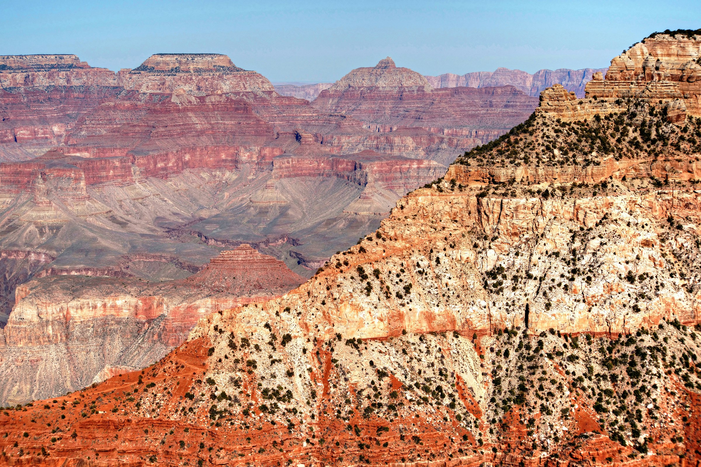 Scenic overlook along Desert View Drive