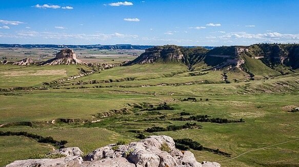 Scotts Bluff rising above the Nebraska plains