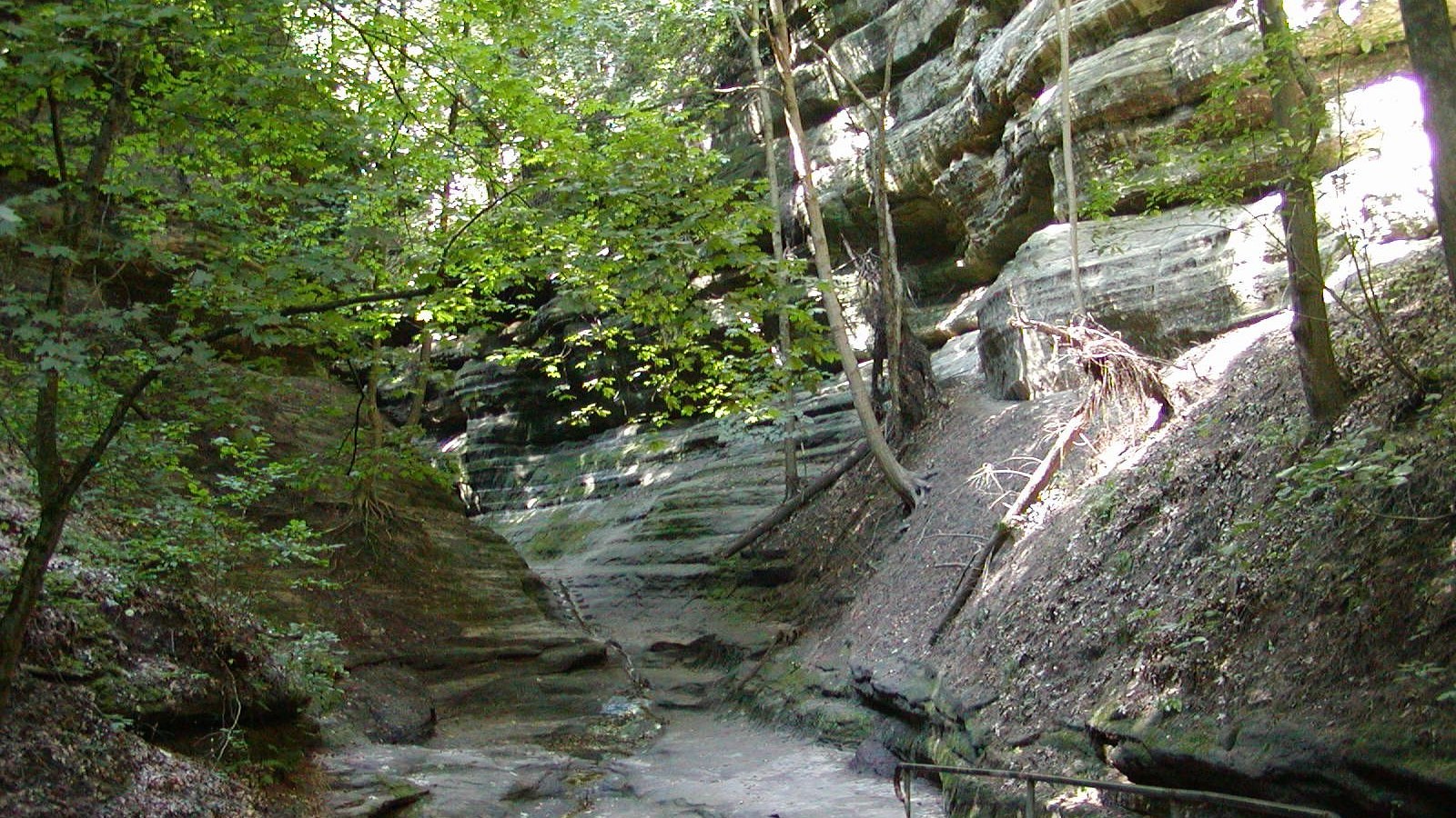 Sandstone canyon with a trail at Starved Rock